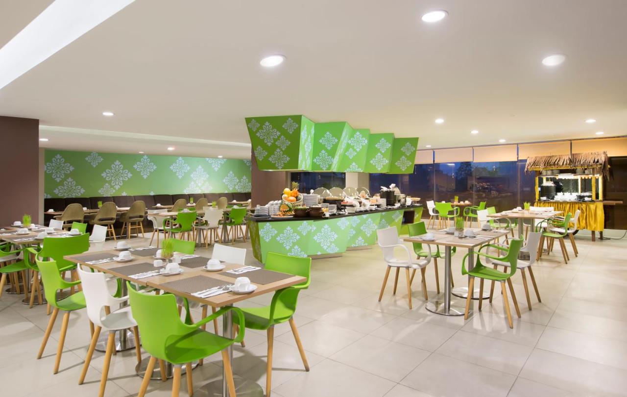 Khas Pekanbaru Hotel Ngoại thất bức ảnh