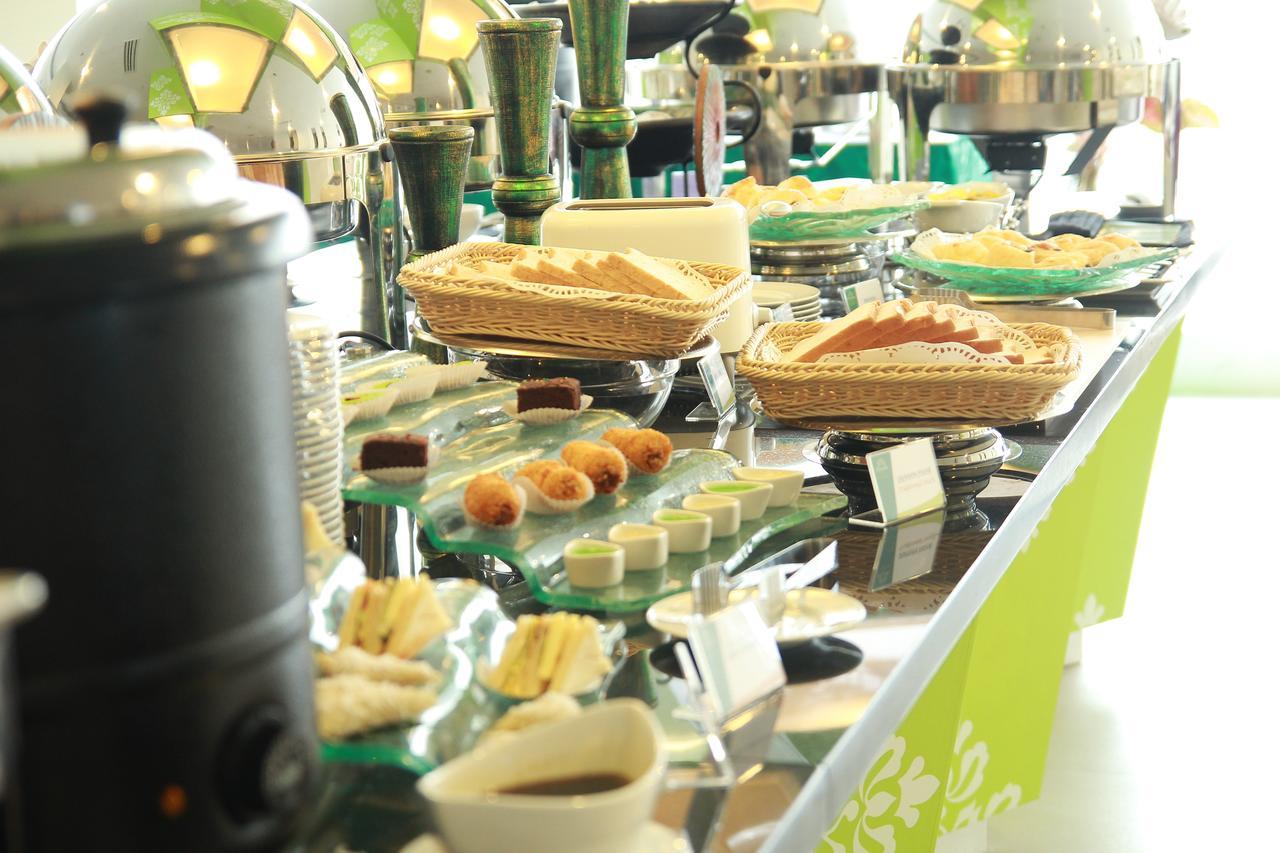 Khas Pekanbaru Hotel Ngoại thất bức ảnh